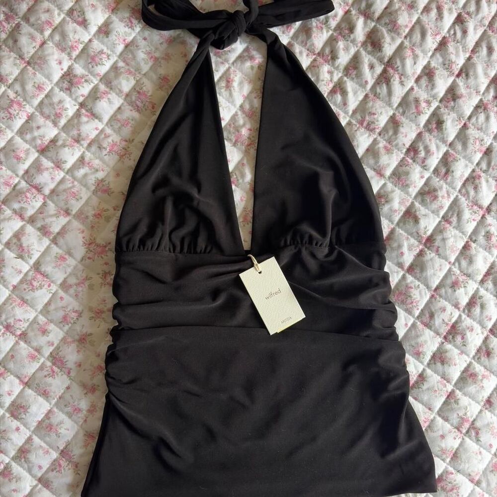 Aritzia Women's Black Blouse